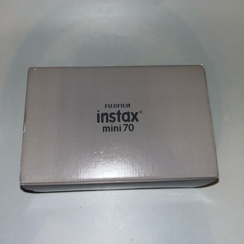 Michael Kors New Gold Fuji film Instax Polaroid camera - Picture 3 of 7